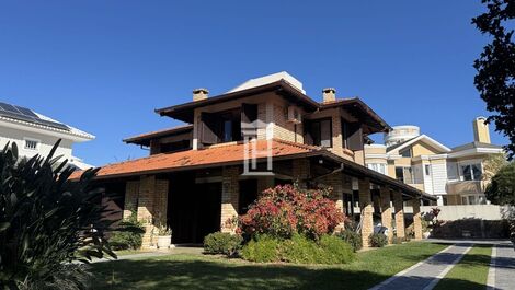 House near Jurerê Internacional beach