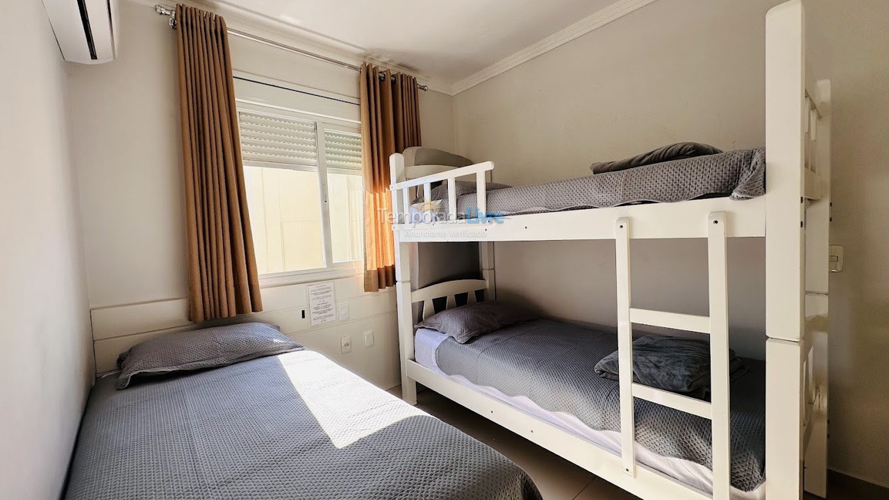 Apartamento para aluguel de temporada em Bombinhas (Praia de Bombas)