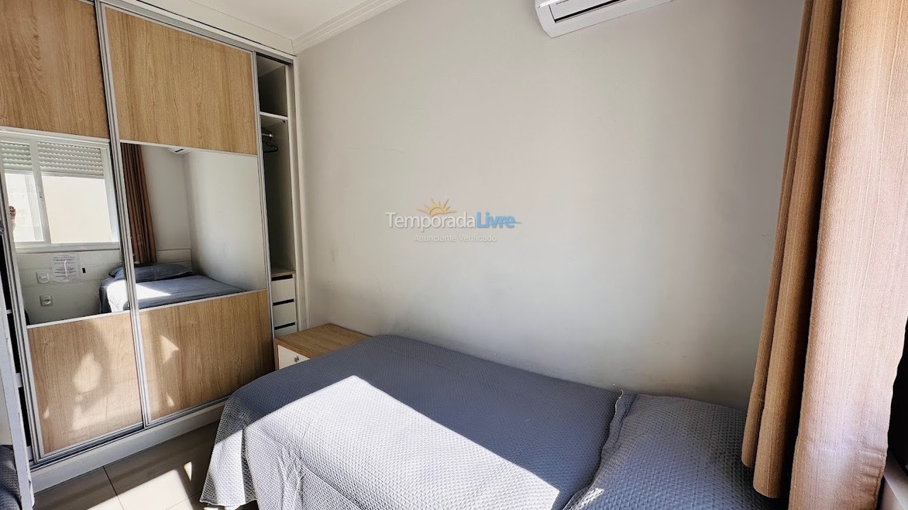 Apartamento para aluguel de temporada em Bombinhas (Praia de Bombas)