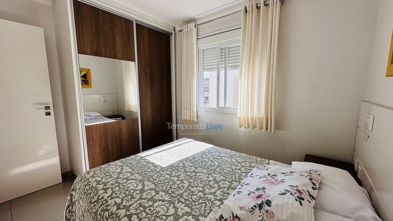 Apartamento para aluguel de temporada em Bombinhas (Praia de Bombas)