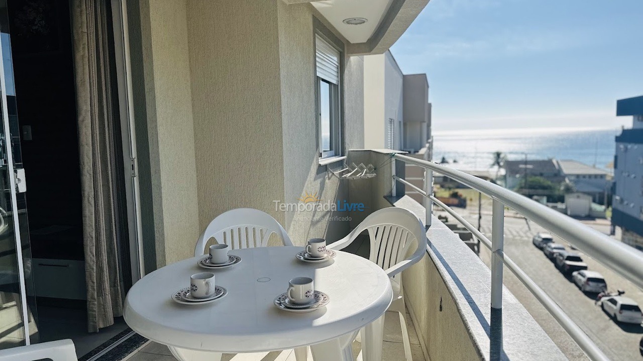 Apartamento para aluguel de temporada em Bombinhas (Praia de Bombas)