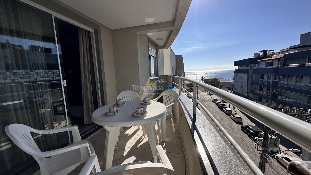 Apartamento para aluguel de temporada em Bombinhas (Praia de Bombas)