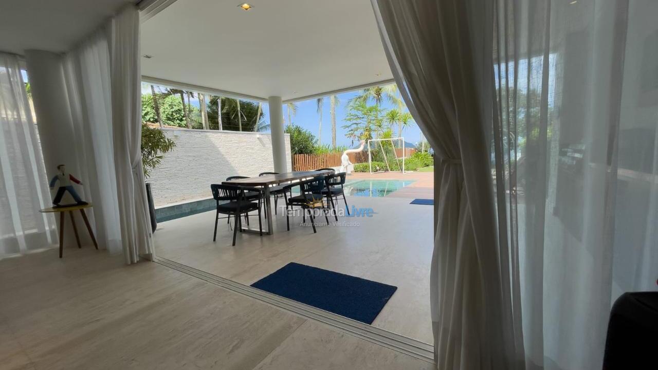 Casa para alquiler de vacaciones em São Sebastião (Praia da Baleia)