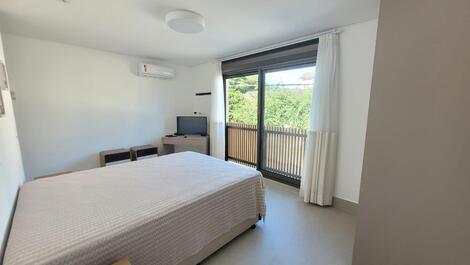 CASA BEM PERTINHO DA PRAIA DE JUQUEHY