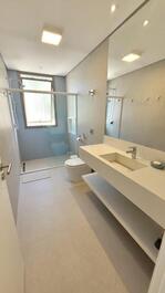 CASA BEM PERTINHO DA PRAIA DE JUQUEHY