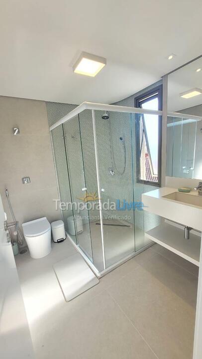 Casa para aluguel de temporada em São Sebastião (Camburi)