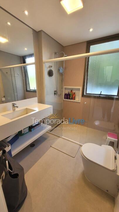 Casa para aluguel de temporada em São Sebastião (Camburi)