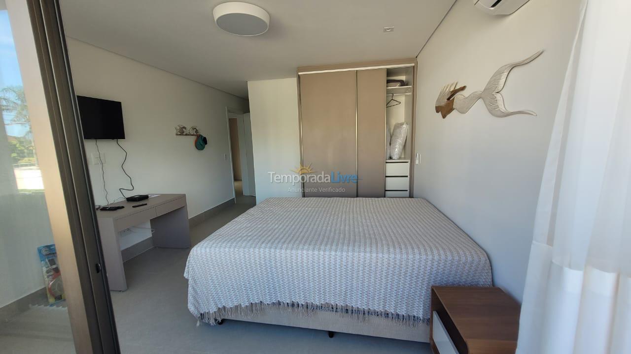 Casa para aluguel de temporada em São Sebastião (Camburi)