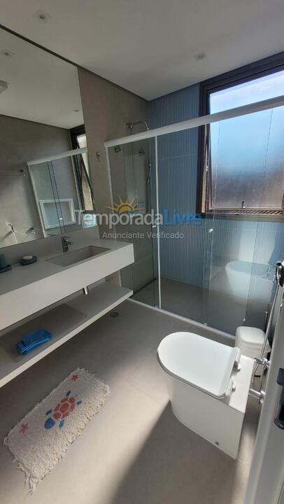 Casa para aluguel de temporada em São Sebastião (Camburi)