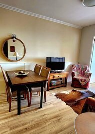 Aconchegante Apto de 2 Dormitórios no Centro de Gramado – c/Piscina...