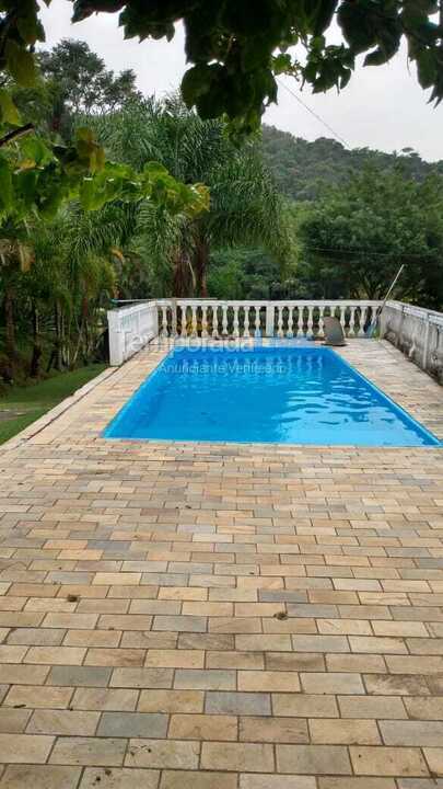 Granja para alquiler de vacaciones em Guararema (Freguesia da Escada)