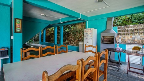 Hermosa finca con vista al lago