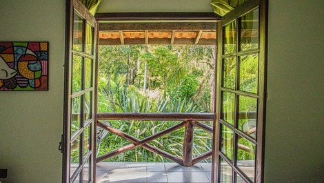 Hermosa finca con vista al lago