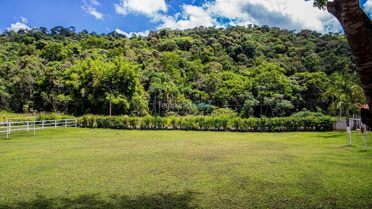 Granja para alquiler de vacaciones em Guararema (Freguesia da Escada)