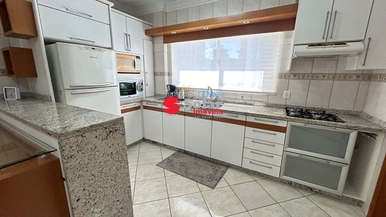 Apartment for vacation rental in Itapema (Meia Praia)