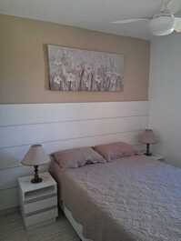 Apartamento com muita estrutura a 250 mt da praia com serviço de praia