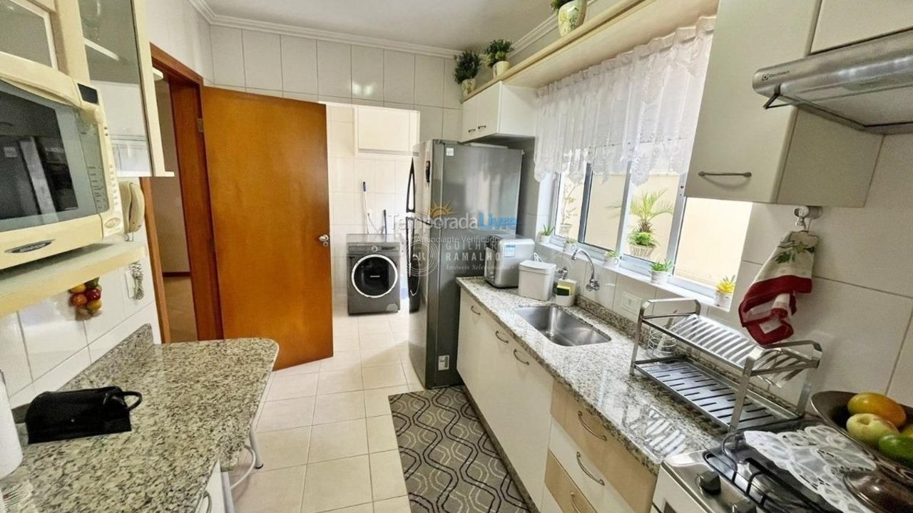 Apartment for vacation rental in Balneário Camboriú (Praia Central)