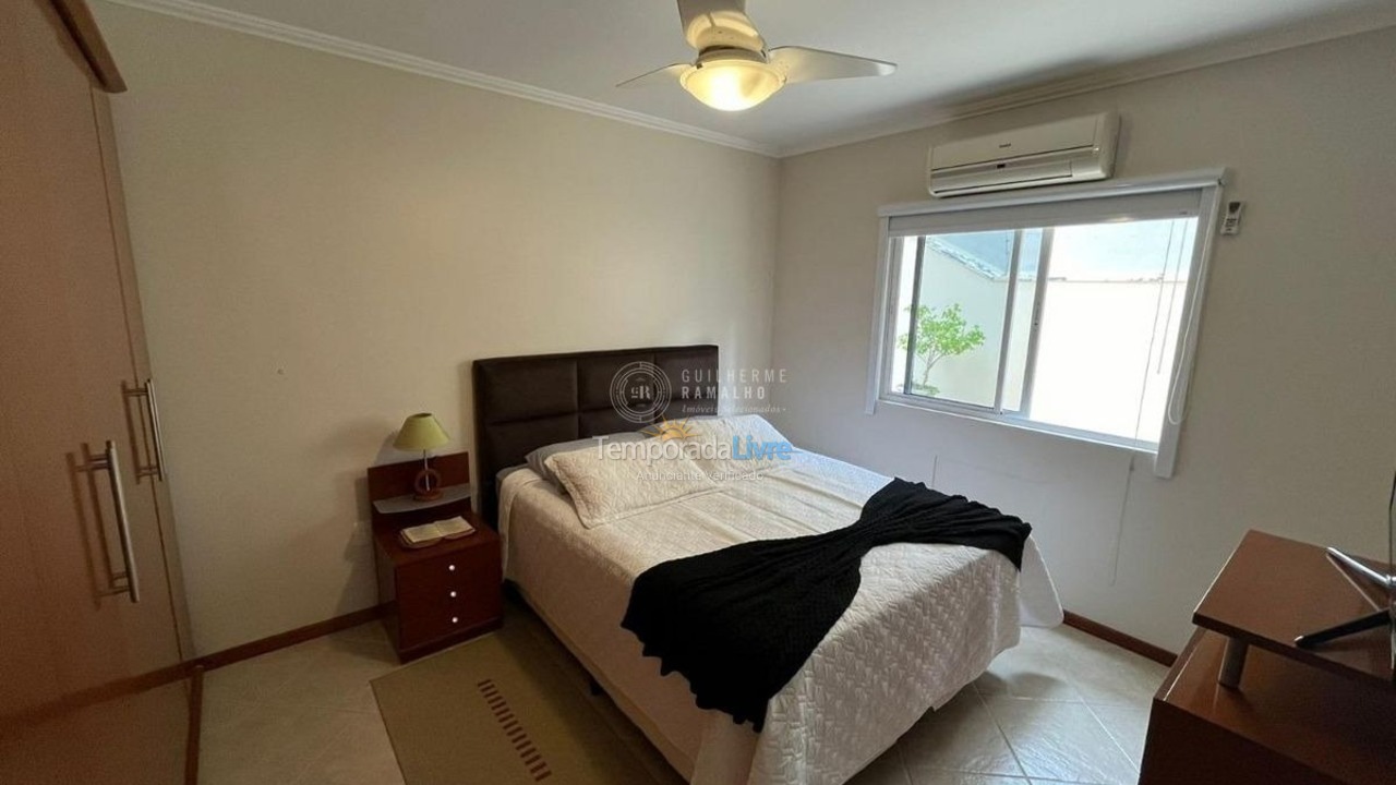 Apartment for vacation rental in Balneário Camboriú (Praia Central)