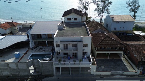 Enseada apartment on the seafront - 4 people - 2 air conditioning