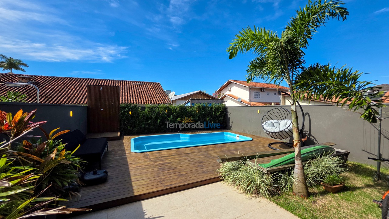 Casa para aluguel de temporada em São Francisco do Sul (Itaguaçu)