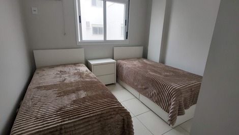 APARTAMENTO DE 02 HABITACIONES CON VISTA AL MAR