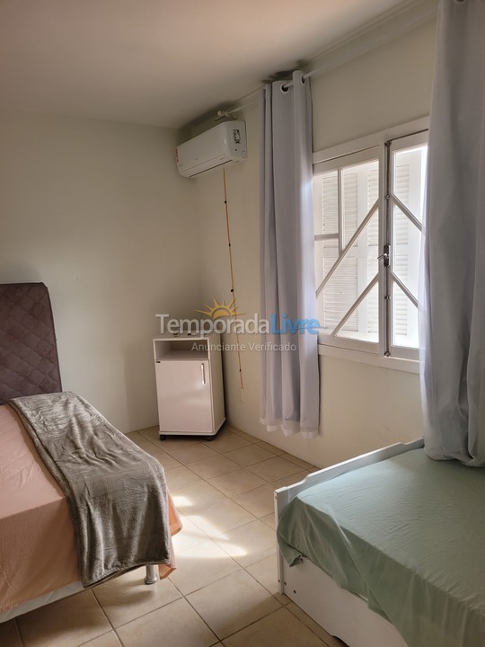 Casa para aluguel de temporada em Florianopolis (Praia dos Ingleses)