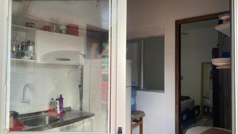 Kitnet de temporada em Gravatá a 500m da praia