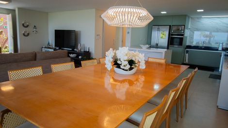 Luxurious, high-end beachfront property with 7 suites