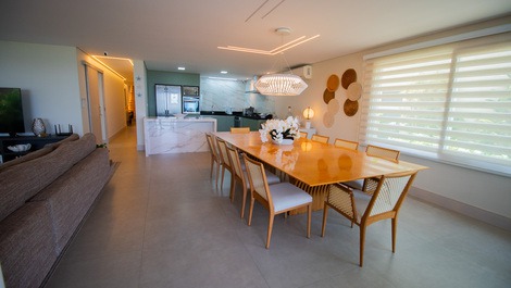 Luxurious, high-end beachfront property with 7 suites