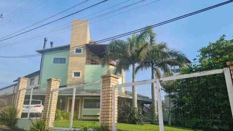 Wonderful house in Praia dos Ingleses for 15 people