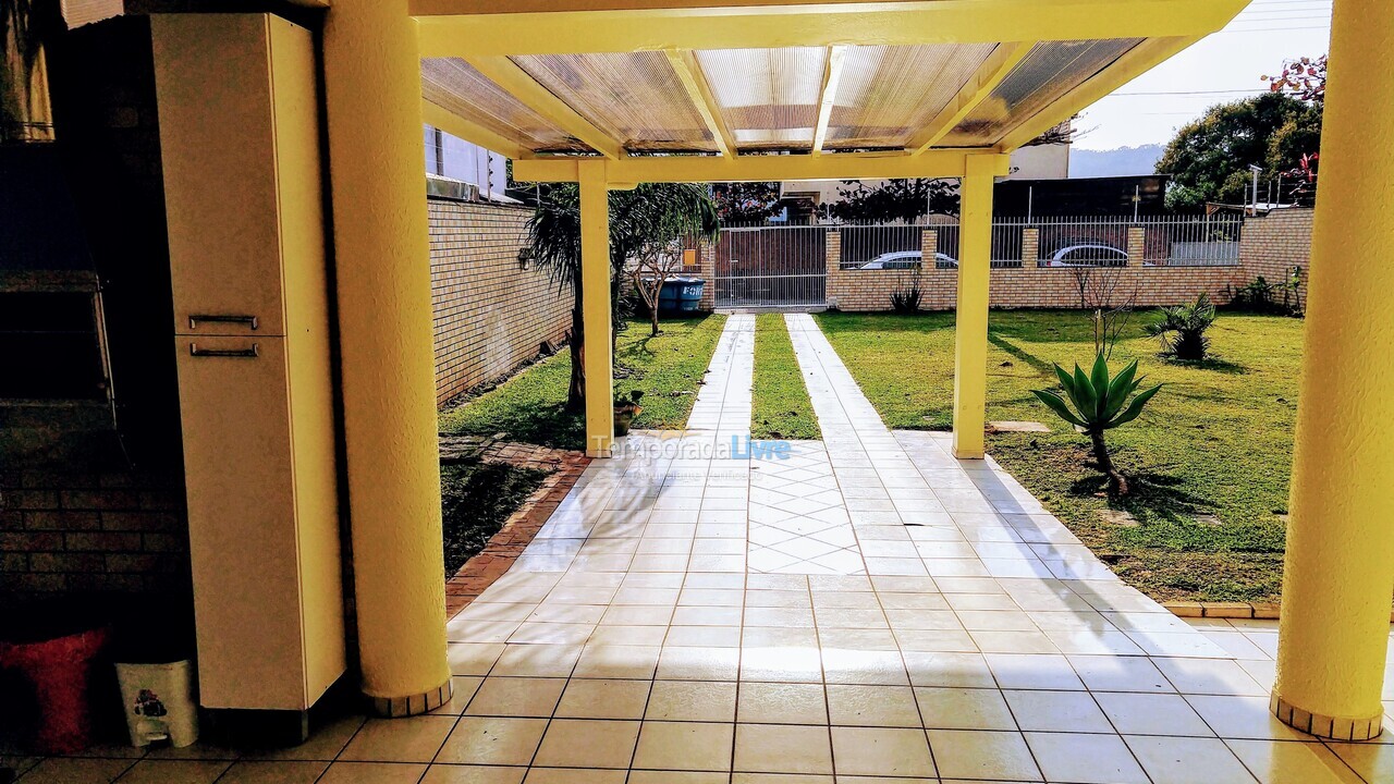 Casa para alquiler de vacaciones em Florianópolis (Cachoeira do Bom Jesus)