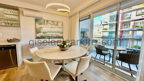 Apto de luxo em Jurere a 100 metros do mar