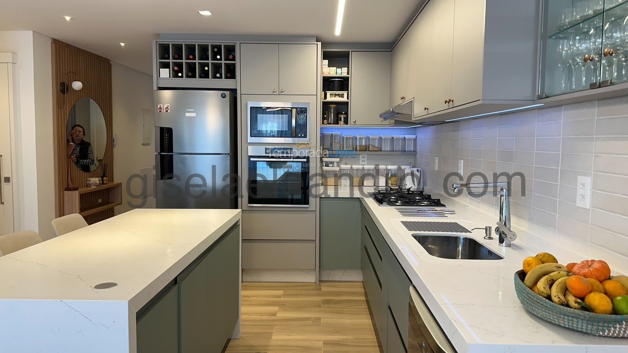 Apartamento para aluguel de temporada em Florianopolis (Jurerê Internacional)