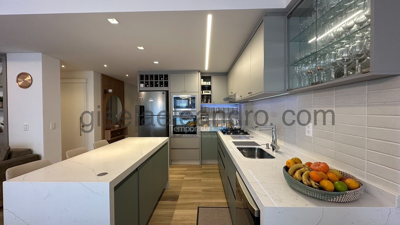 Apartamento para aluguel de temporada em Florianopolis (Jurerê Internacional)