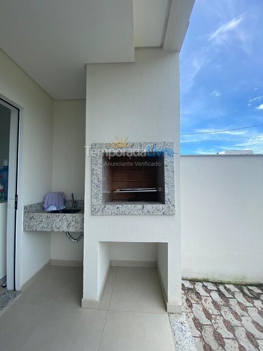 Apartamento para aluguel de temporada em Bombinhas (Canto Grande)