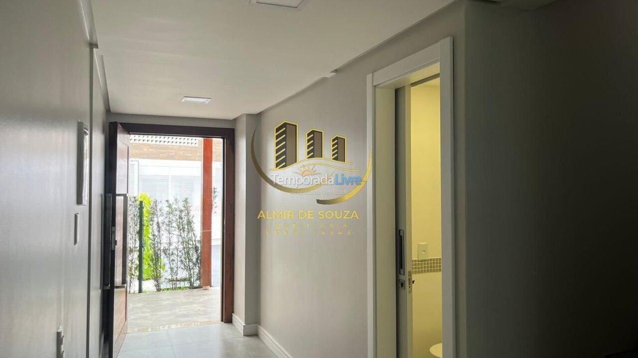 Casa para aluguel de temporada em Bombinhas (Ilhas)