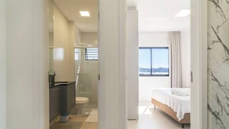 Panoramic Oceanfront Apartment - for 2 adults and 2 children