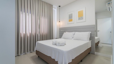 Panoramic Oceanfront Apartment - for 2 adults and 2 children