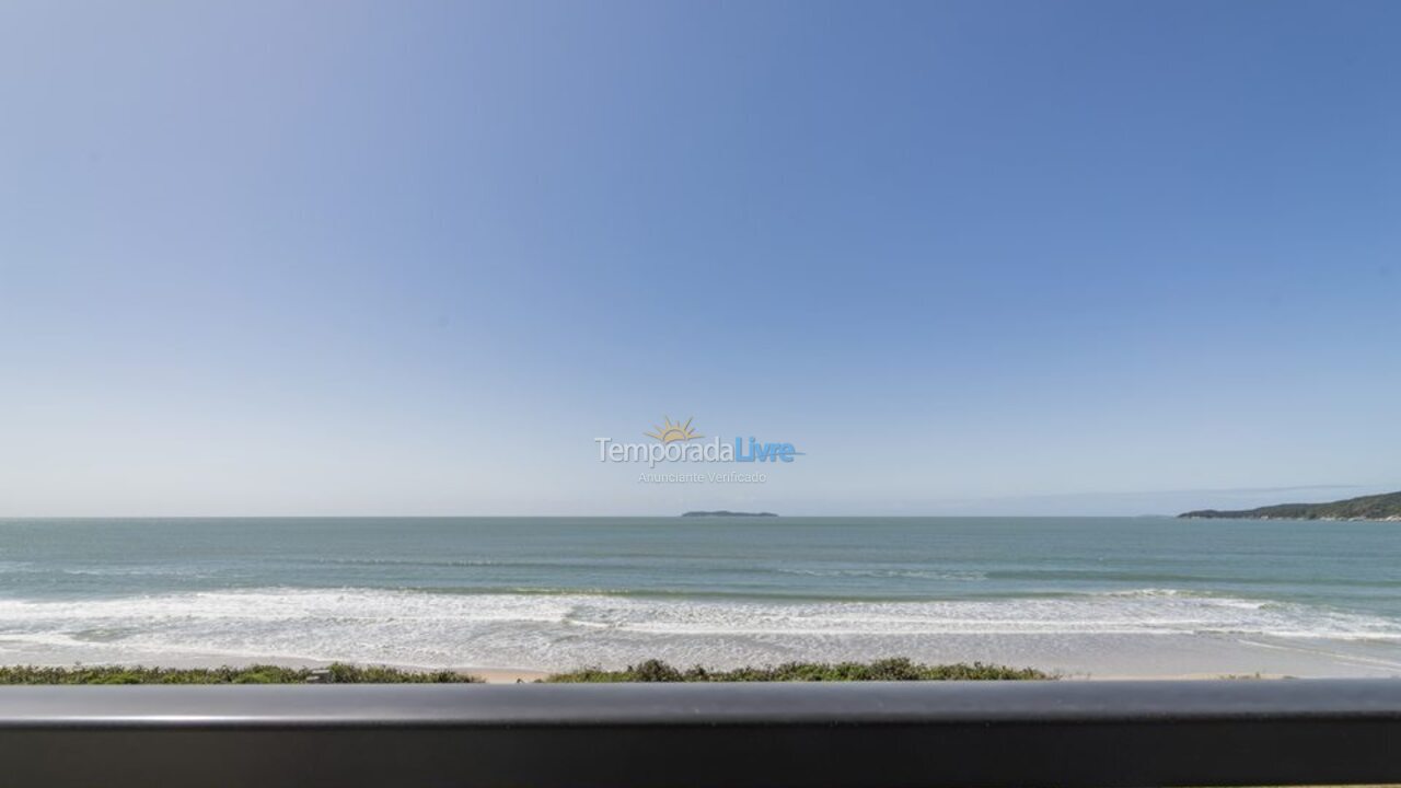 Apartment for vacation rental in Bombinhas (Canto Grande)