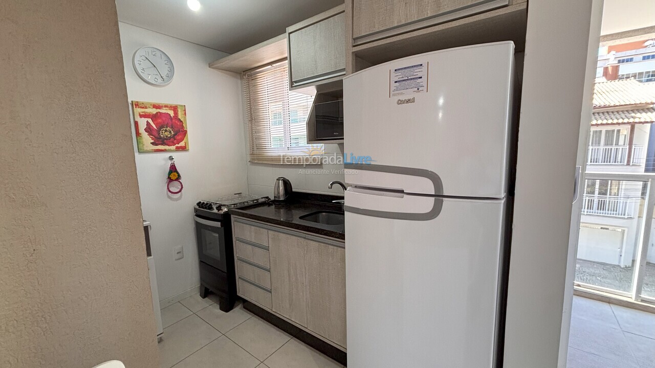 Apartamento para aluguel de temporada em Bombinhas (Praia de Bombas)