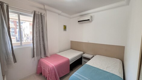 APARTAMENTO COM 2 DORMITÓRIOS NA PRAIA
