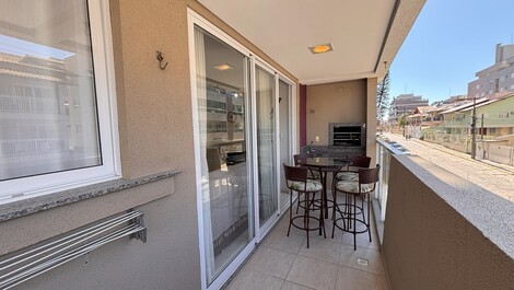 2 BEDROOM APARTMENT ON THE BEACH