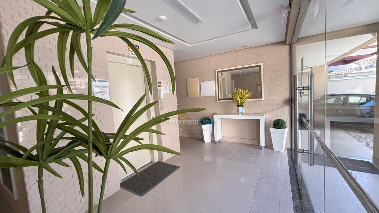 Apartment for vacation rental in Bombinhas (Praia de Bombas)