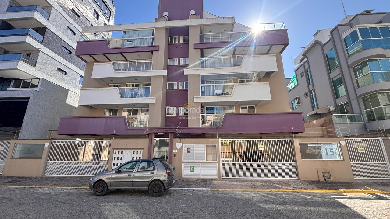 Apartment for vacation rental in Bombinhas (Praia de Bombas)