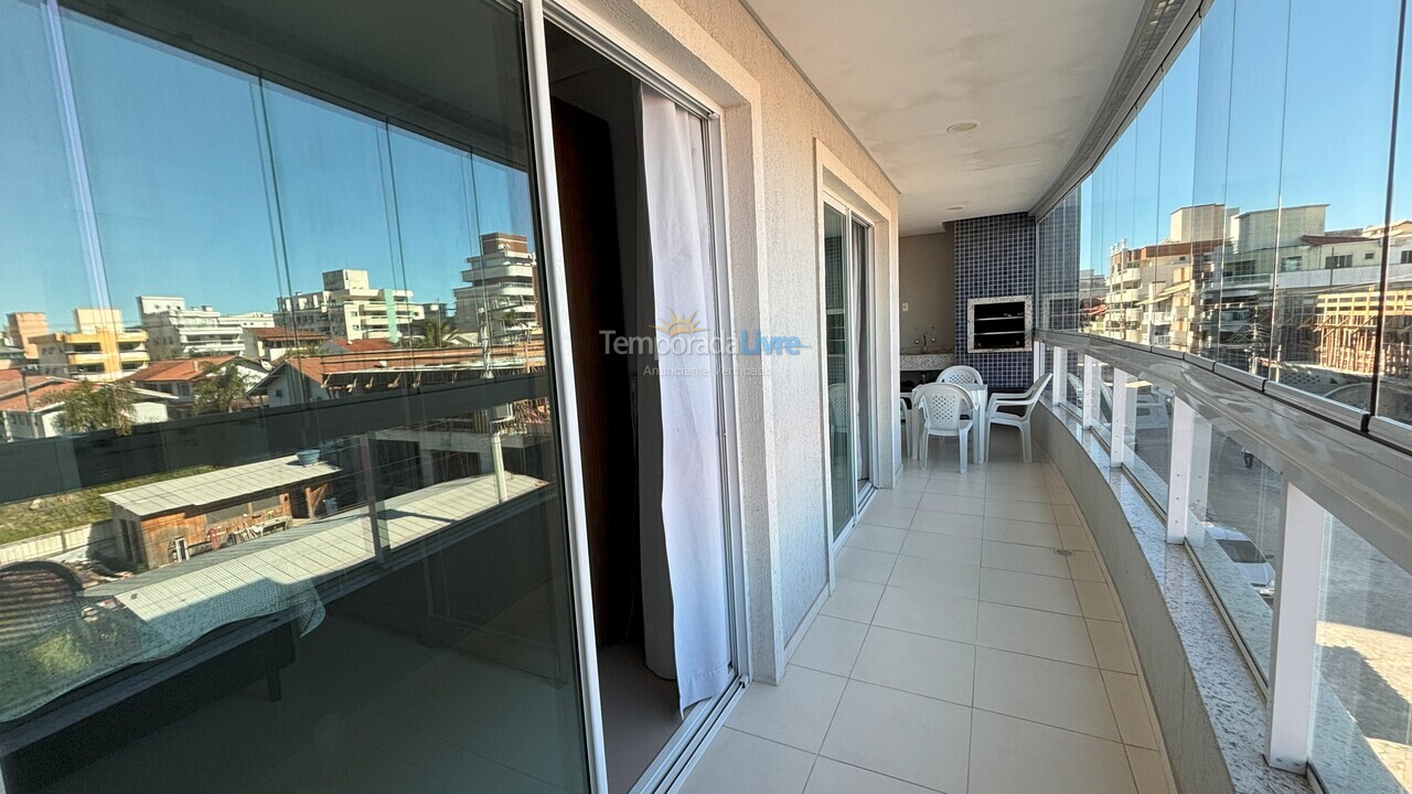 Apartment for vacation rental in Bombinhas (Praia de Bombas)