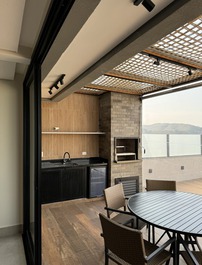 Beachfront house in Maresias