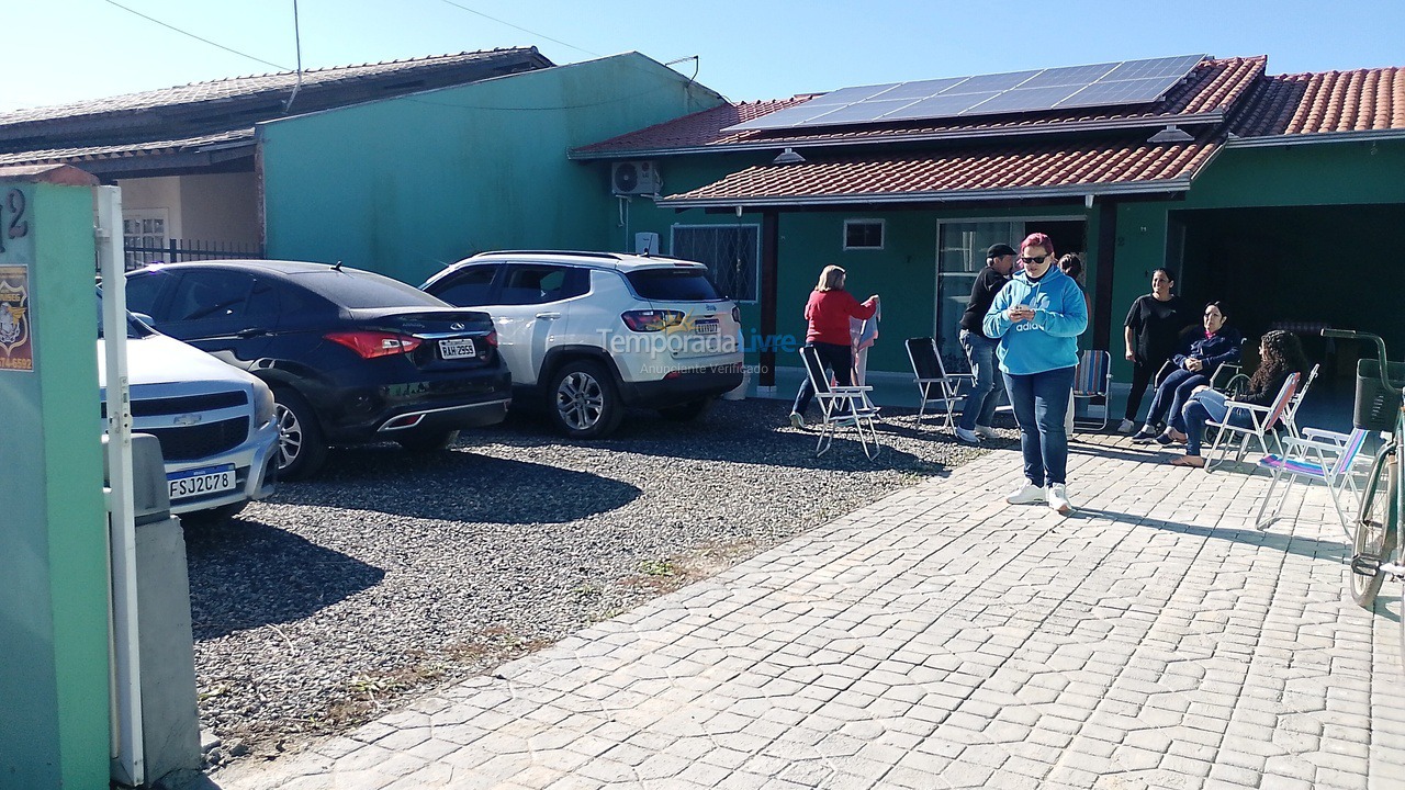 House for vacation rental in Balneário Barra do Sul (Praia do Bispo Centro)