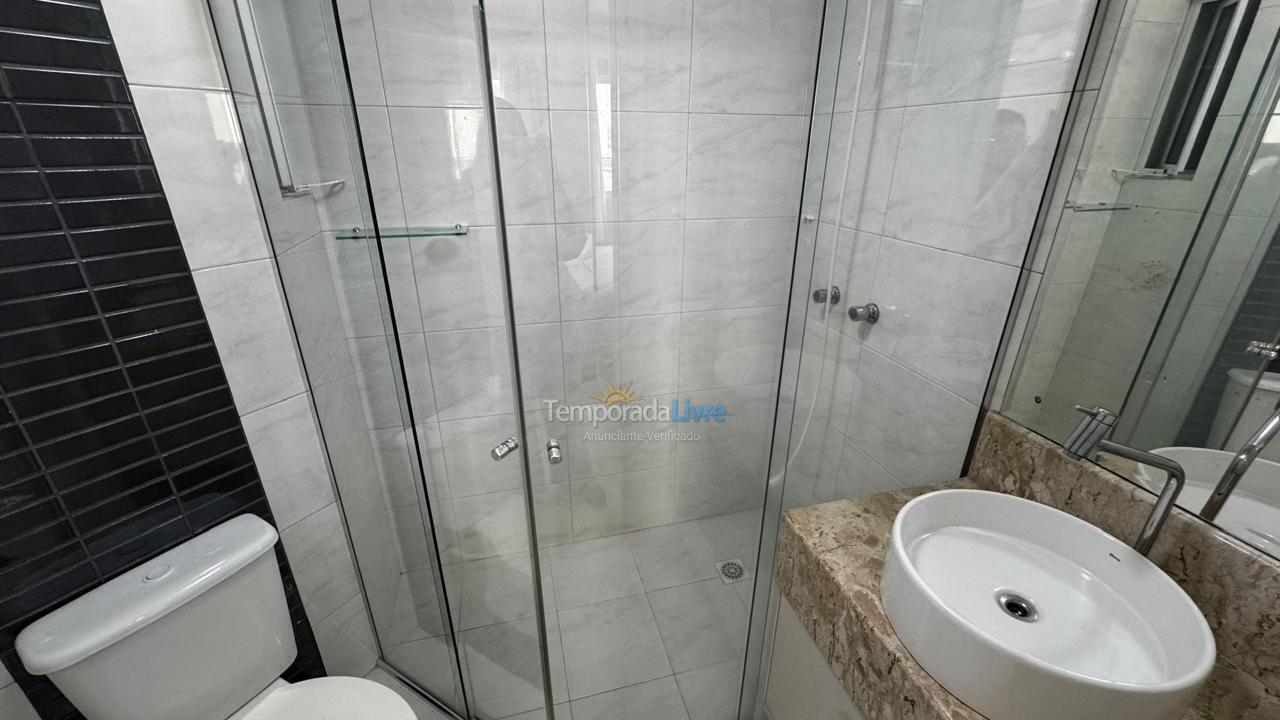 Apartamento para aluguel de temporada em Itapema (Meia Praia)