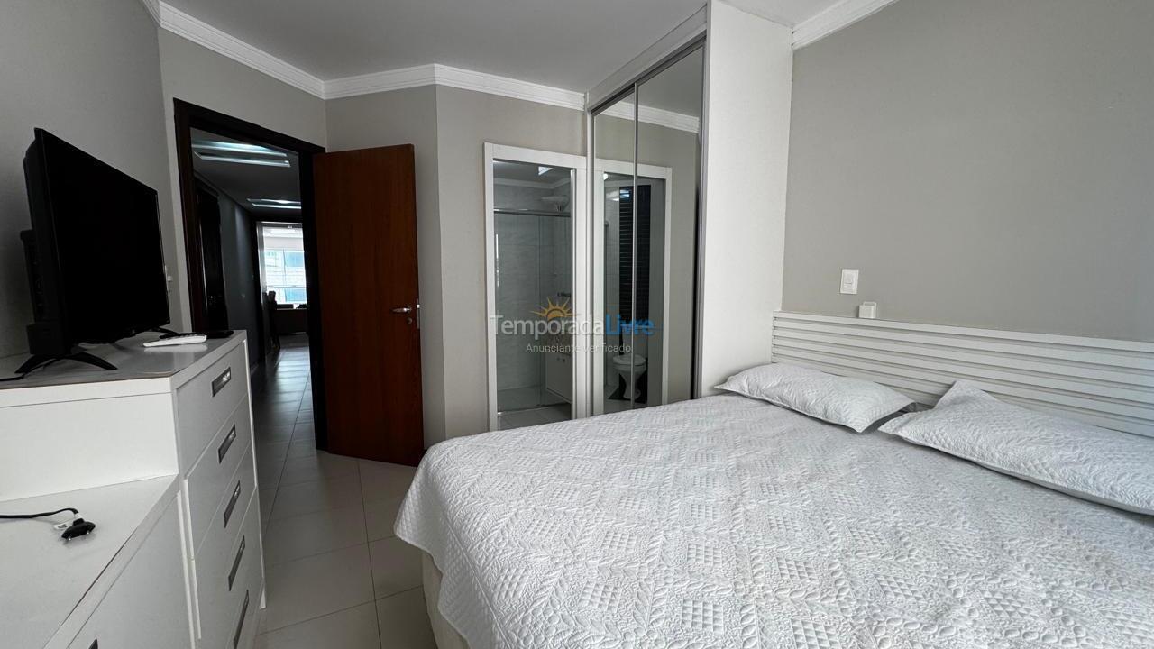 Apartamento para aluguel de temporada em Itapema (Meia Praia)