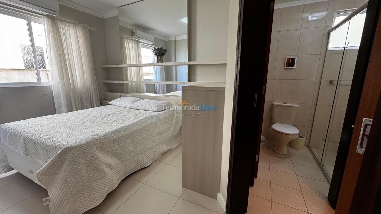 Apartamento para aluguel de temporada em Itapema (Meia Praia)